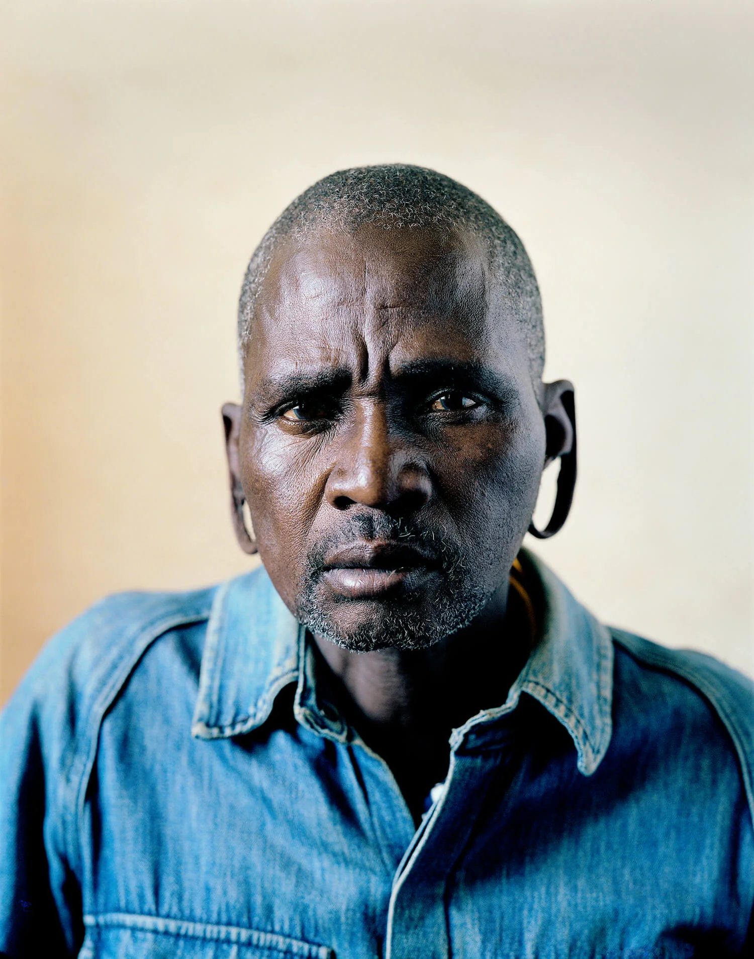 洋書 Mr. Mkhize's portrait &  Mr Mkhize — The Late Estate Broomberg & Chanarin